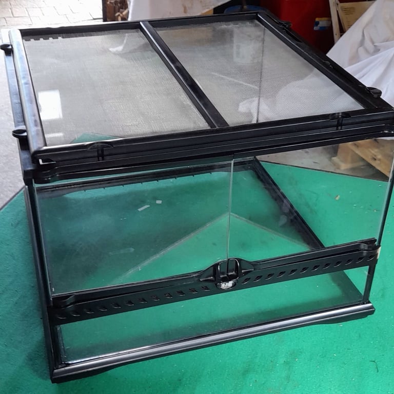 Exo Terra Terrarium & Accesories