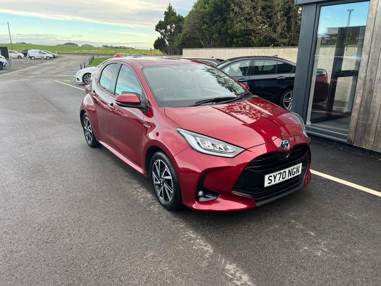 TOYOTA YARIS 1.5 VVT-h Design 2020