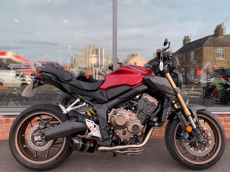 Honda CB 650 R - 1 OWNER - 2 YEAR WARRANTY