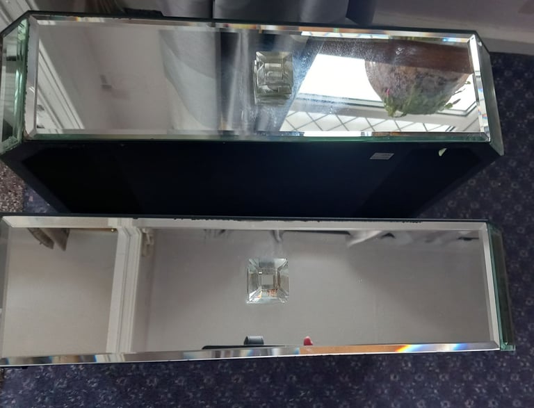 2 x mirrored bedside table tops