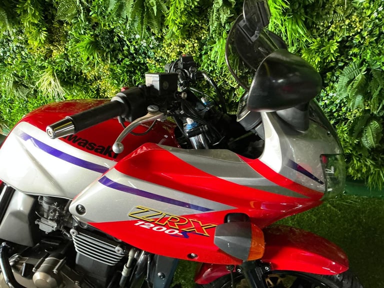 Kawasaki Zxr1200 free delivery 