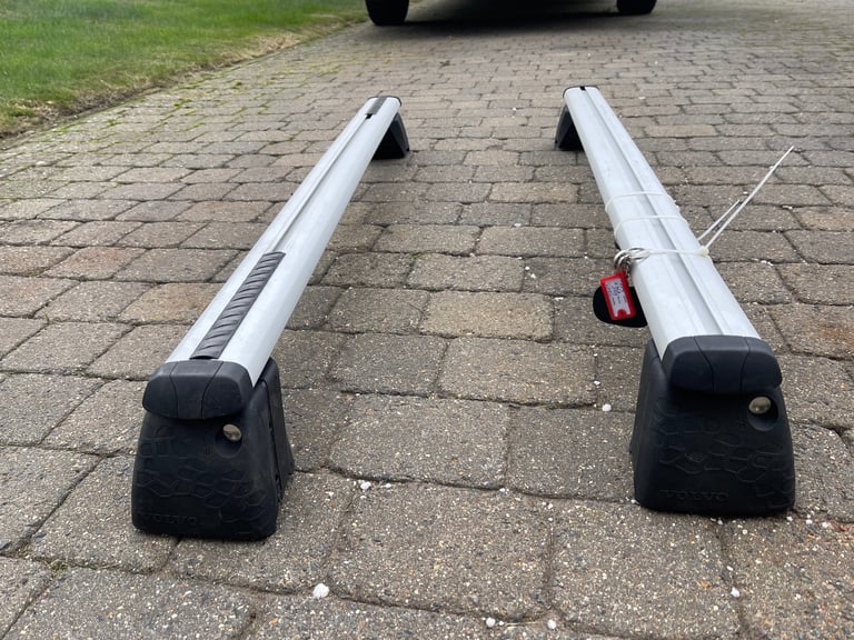 Volvo XC60 roof bars (for 1st generation XC60 2008-2017)