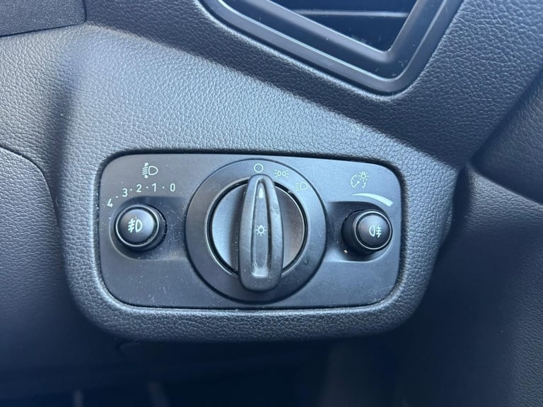 2016 Ford Kuga 2.0 TDCi EcoBlue Zetec Powershift AWD Euro 6 (s/s) 5dr HATCHBACK Diesel Automatic