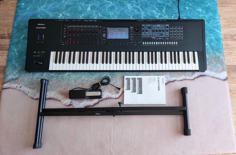 Roland FANTOM 7 Music Workstation. MINT. DELIVERY