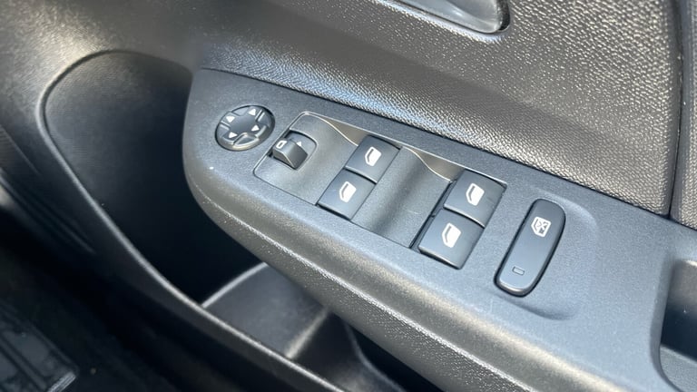 2023 Vauxhall Corsa 1.2 Design 5dr HATCHBACK PETROL Manual