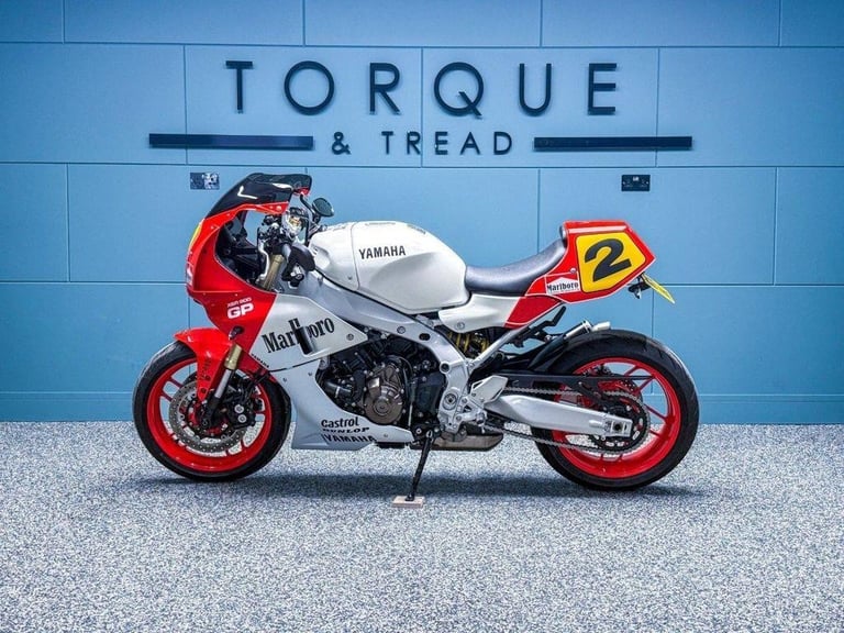 2024 24 YAMAHA XSR900 GP SPORT HERITAGE 900 WAYNE RAINEY REP - LOW MILES