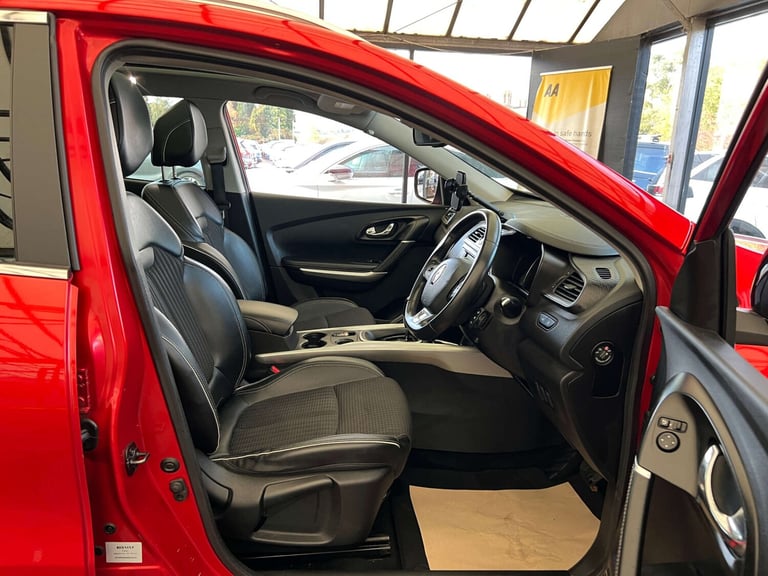 2018 Renault Kadjar 1.2 TCE Signature Nav 5dr EDC HATCHBACK PETROL Automatic