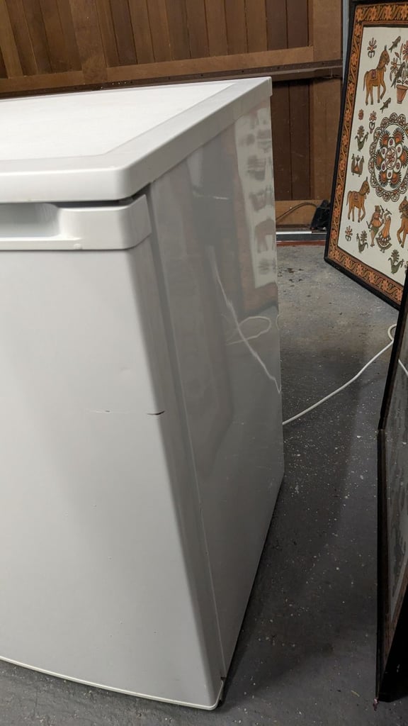 Under counter fridge in excellent working order