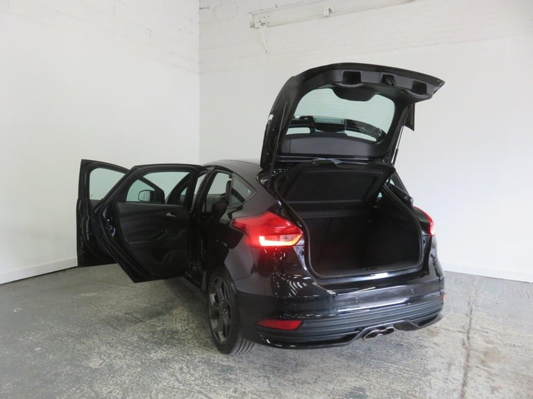 FORD FOCUS 2.0 TDCi ST-2 Euro 6 (s/s) 5dr 2017