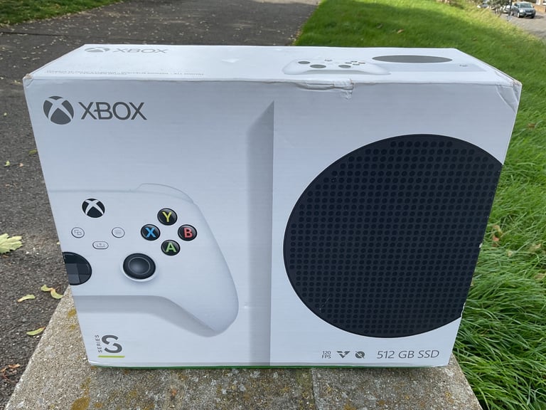 Microsoft White Xbox Series S 512GB Digital Console Bundle - New & Sealed.
