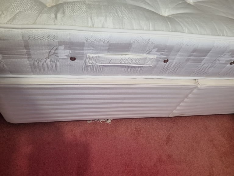 Double bed 