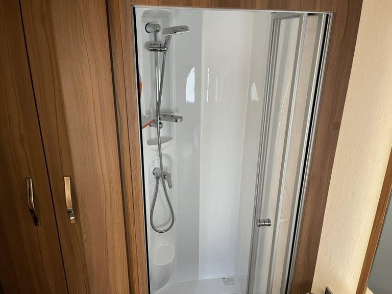 Elddis Majestic 275