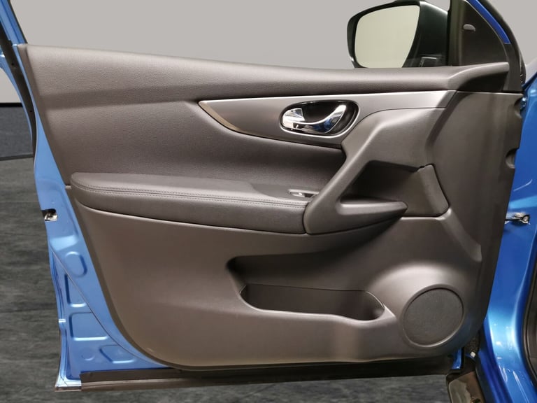 2019 Nissan Qashqai 1.3 DiG-T N-Connecta 5dr HATCHBACK PETROL Manual