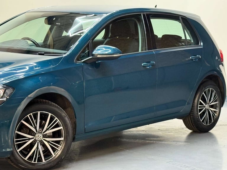 2017 Volkswagen Golf 1.6 TDI BlueMotion Tech SE Nav Euro 6 (s/s) 5dr Hatchback Diesel Manual