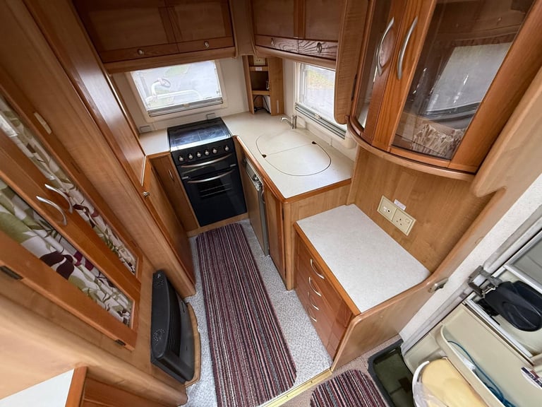 Auto-trail Tracker SE 2 Berth End Kitchen Motorhome For Sale 