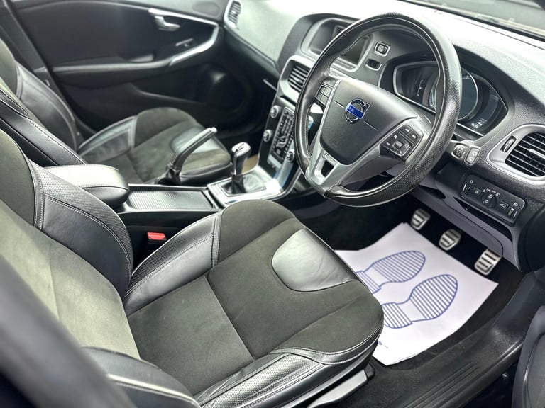 2015 Volvo V40 2.0 T2 R-Design Euro 6 (s/s) 5dr HATCHBACK Petrol Manual