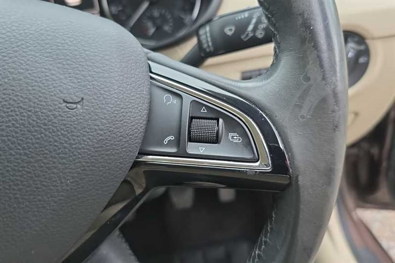 2014 Skoda Octavia 1.4 TSI Elegance Hatchback 5dr Petrol Manual Euro 5 (s/s) (140 ps) Hatchback P...