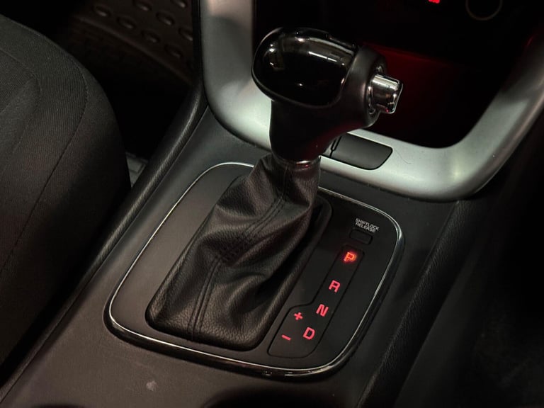 2016 Kia Ceed 1.6 CRDi 2 DCT Euro 6 (s/s) 5dr HATCHBACK Diesel Automatic