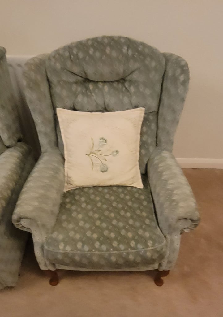  CELEBRITY WOBURN 3 piece suite 