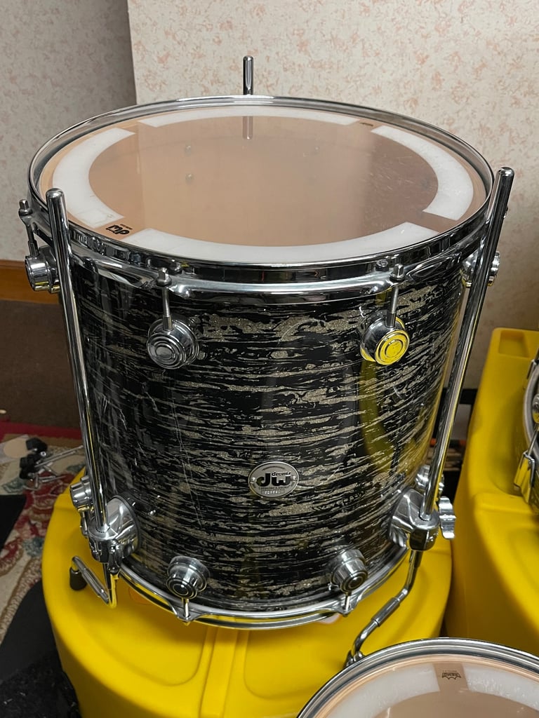 DW Collectors Series Drums with Hardcases