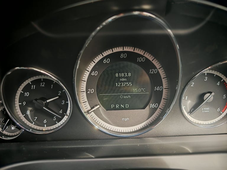 Mercedes-Benz, E CLASS, Coupe, 2011, Semi-Auto, 2143 (cc), 2 doors