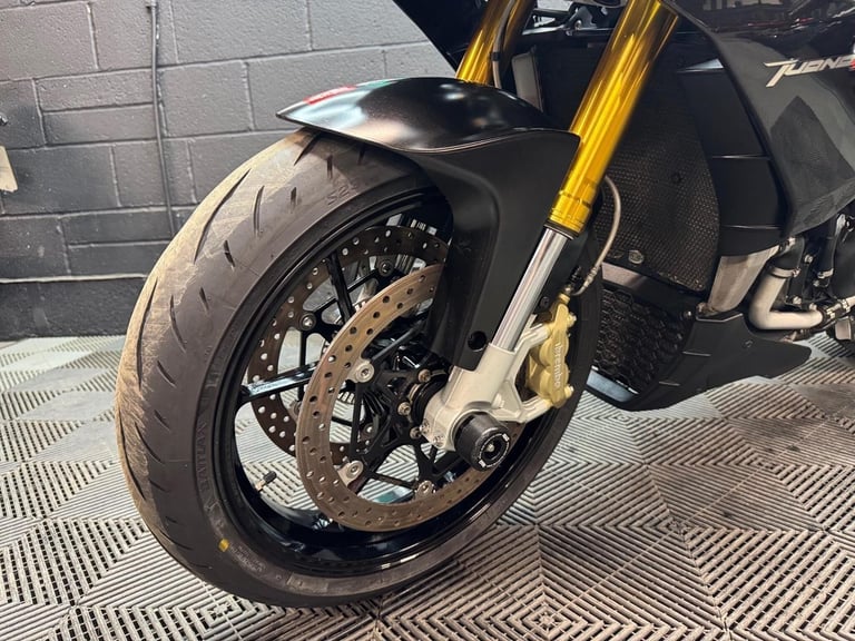 2011 Aprilia Tuono 1000 V4 1000 V4 R APRC Petrol Manual (165 bhp)