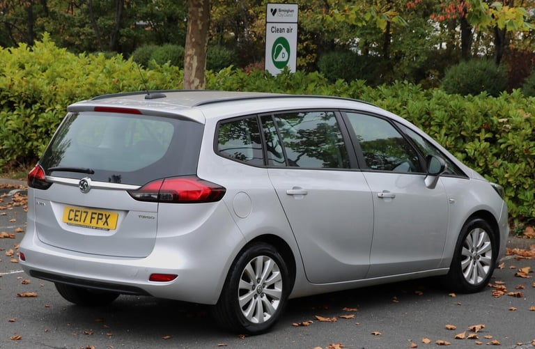 2017 Vauxhall Zafira Tourer 1.4i Turbo Design Euro 6 5dr MPV Petrol Manual