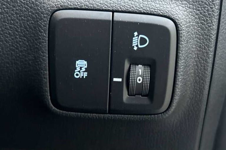 2025 Hyundai i10 1.2 Advance Hatchback 5dr Petrol Auto Euro 6 (s/s) (79 ps) Hatchback Petrol Auto...
