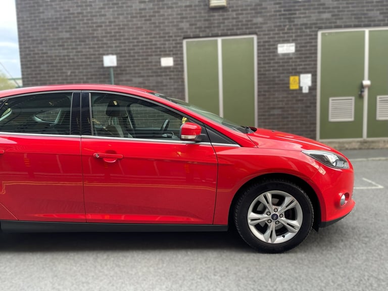 2014 Ford Focus 1.0 125 EcoBoost Zetec 5dr HATCHBACK Petrol Manual