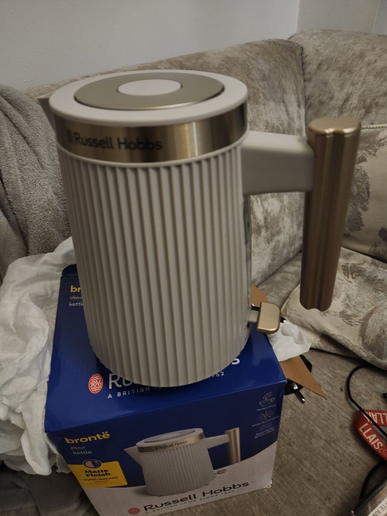 Kettle bronte Russell hobbs