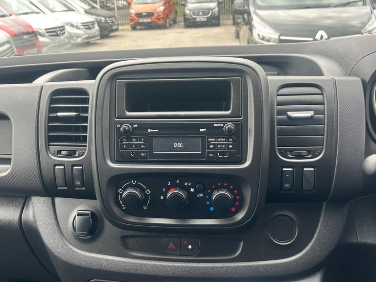 2021 Renault Trafic 2.0 dCi ENERGY 30 Business SWB Standard Roof Euro 6 (s/s) 5dr PANEL VAN Diese...