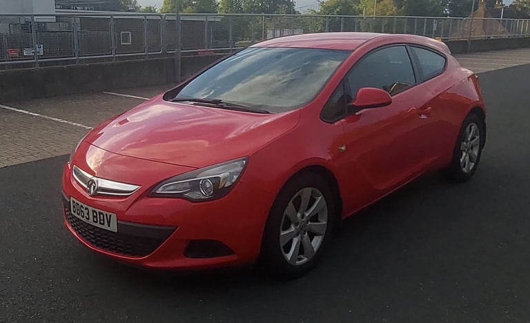 VAUXHALL ASTRA 1.4 PETROL FULL-SERVICE HISTORY & 11 MONTHS MOT 
