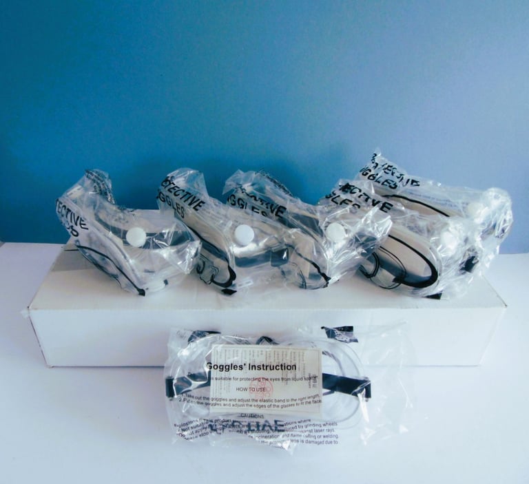 Saftey Goggles  FDA Top Quaility EN166  Z87.1 Spec 5 x boxes 15 in box total 75 pairs
