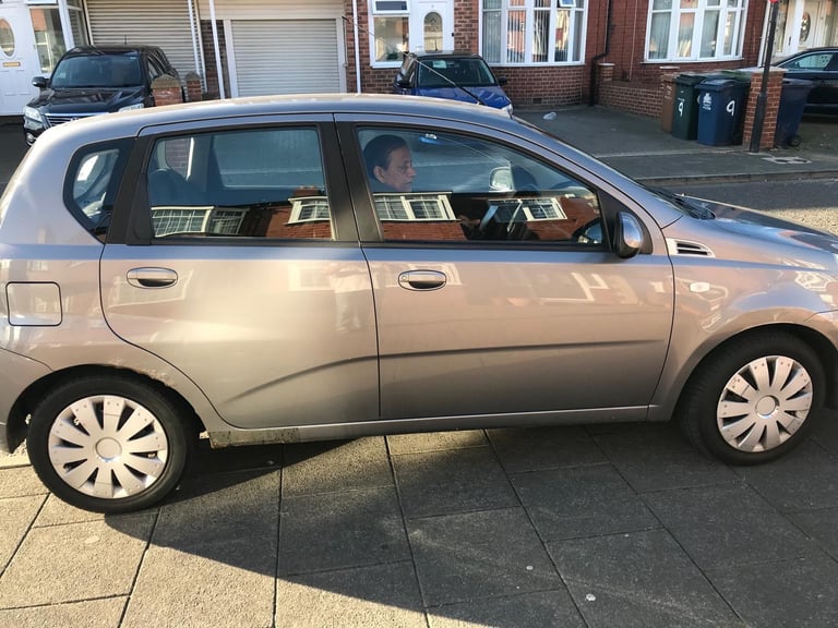 Chevrolet, AVEO, Hatchback, 2010, Manual, 1206 (cc), 5 doors