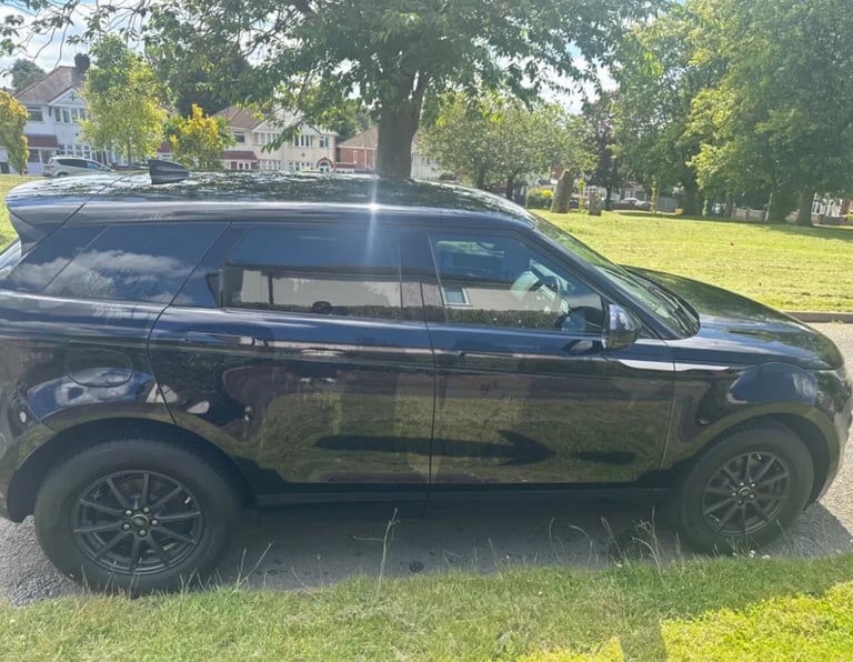 Land Rover RANGE ROVER EVOQUE 2L, automatic, Estate, 2020, D150, 5 doors