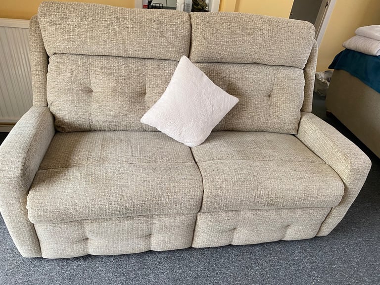 2 SEATER SOFA VGC - DELIVERY AVAILABLE 