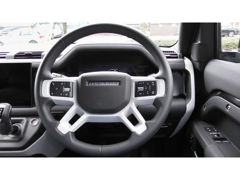 2025 Land Rover Defender 90 D250 MHEV X-Dynamic SE SUV Diesel Automatic