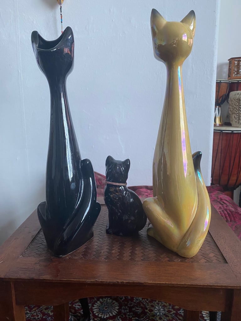 Porcelain Cats 