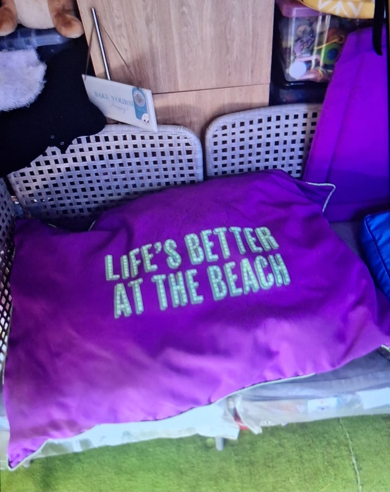 PETS AT HOME DESIGNER DOG BEDS XL BREED  TO LARGE ...