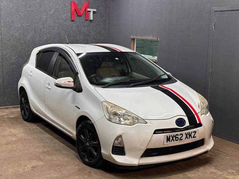 image for  Toyota Aqua Manual