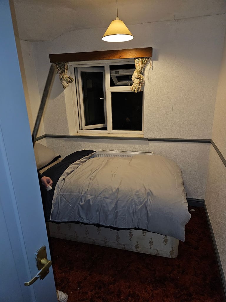 Room available in B36
