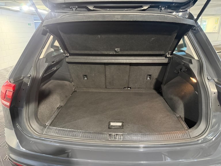 2018 Volkswagen Tiguan 2.0 TDI SE Navigation Euro 6 (s/s) 5dr ESTATE Diesel Manual