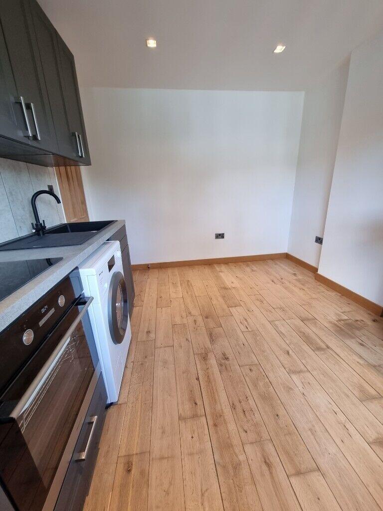 A newly refurbished 3 Bed flat for rent. 2 mins from Acton Town tube station. £2850 Inc ALL BILLS!