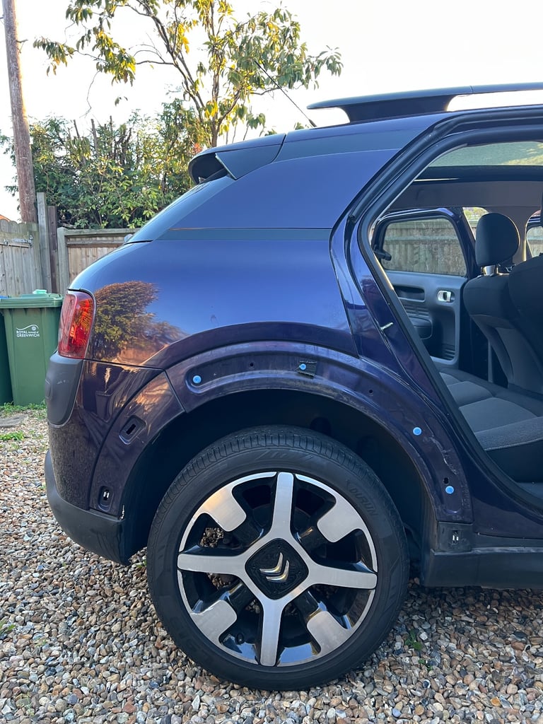 Citroen, C4 CACTUS, Hatchback, 2015, Manual, 1199 (cc), 5 doors