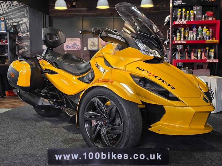 image for 2014/63 CAN-AM SPYDER ST-S SE5 SEMI AUTO TRIKE 