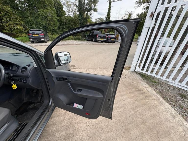 2014 Volkswagen Caddy Caddy C20 Highline TDI BlueMotion Technology Semi-Auto Panel Van DIESEL Aut...