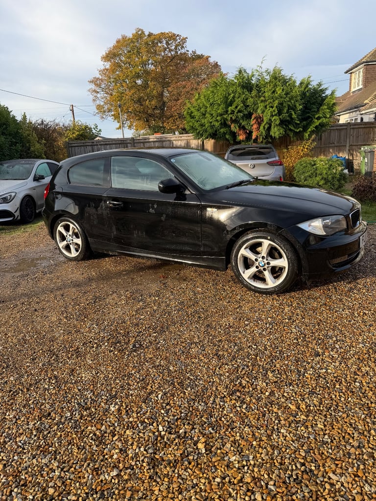 BMW, 1 SERIES, Hatchback, 2011, Manual, 1995 (cc), 3 doors