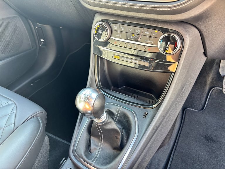 2023 Ford Puma 1.0 EcoBoost Hybrid mHEV 155 ST-Line Vignale 5dr Hatchback Petrol Manual