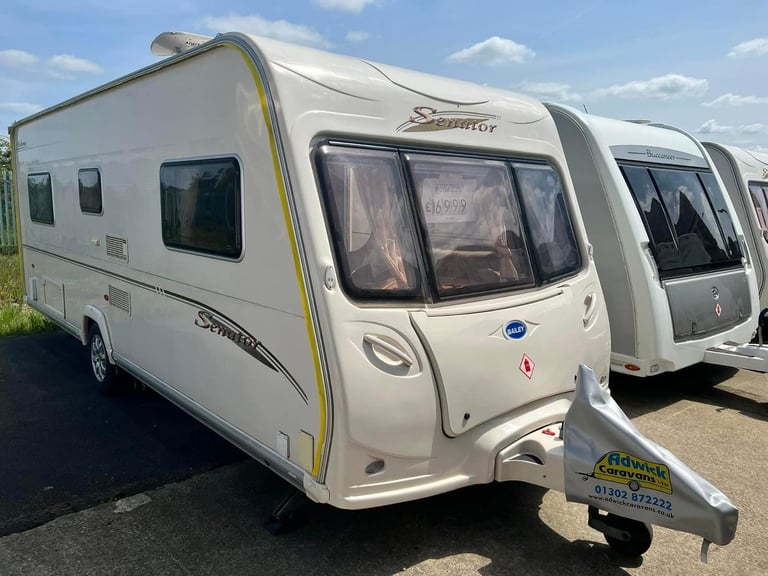 Bailey Senator Oklahoma 4 Berth Fixed Bed