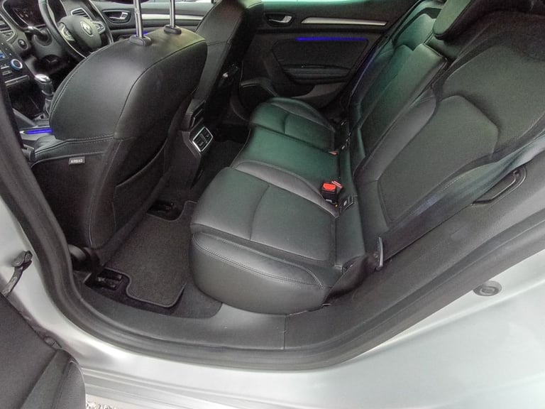 2016 Renault Megane 1.6 dCi Signature Nav Hatchback 5dr Diesel Manual Euro 6 (s/s) (130 ps) Hatch...